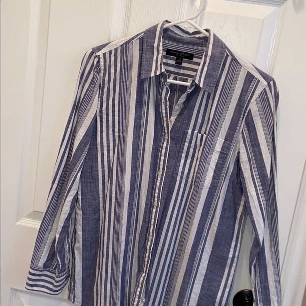 Banana Republic Button Down Shirt (soft wash)